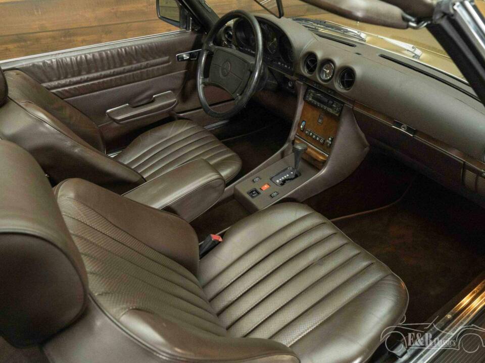 Bild 17/19 von Mercedes-Benz 560 SL (1988)