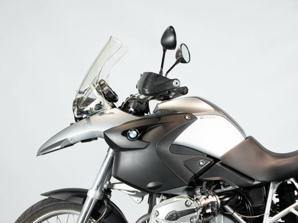 Imagen 28/50 de BMW DUMMY (2006)