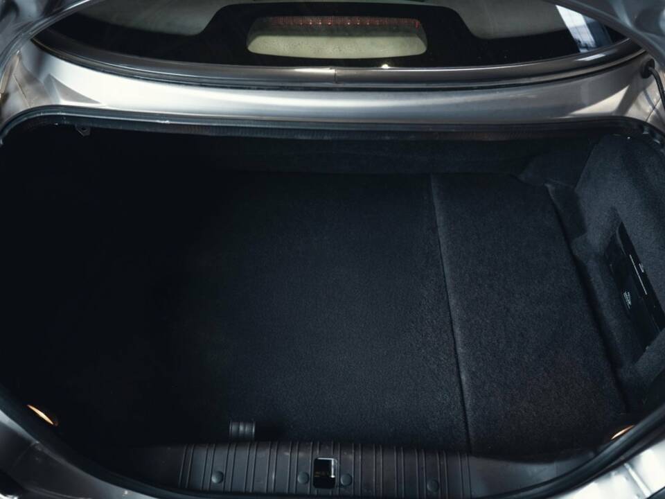 Image 14/15 of Jaguar XKR "Silverstone" (2000)