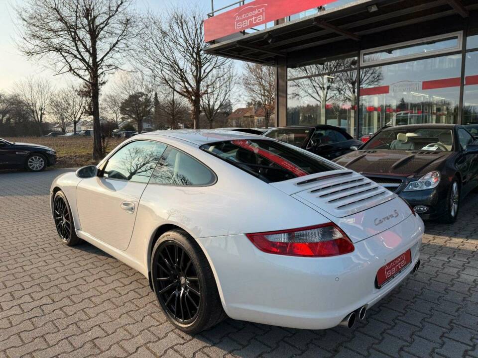 Bild 3/24 von Porsche 911 Carrera S (2004)