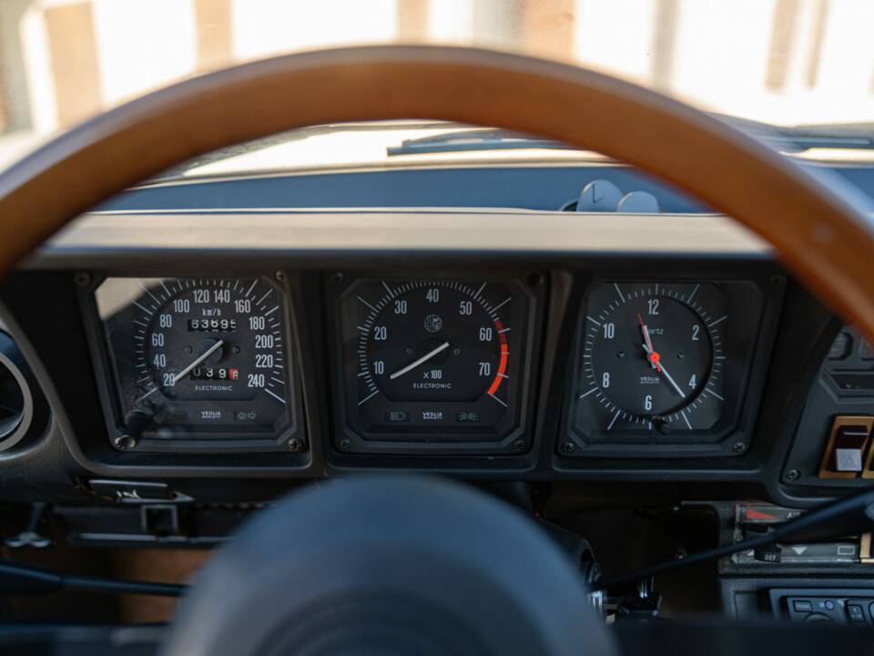 Bild 37/50 von Alfa Romeo GTV 6 2.5 (1981)