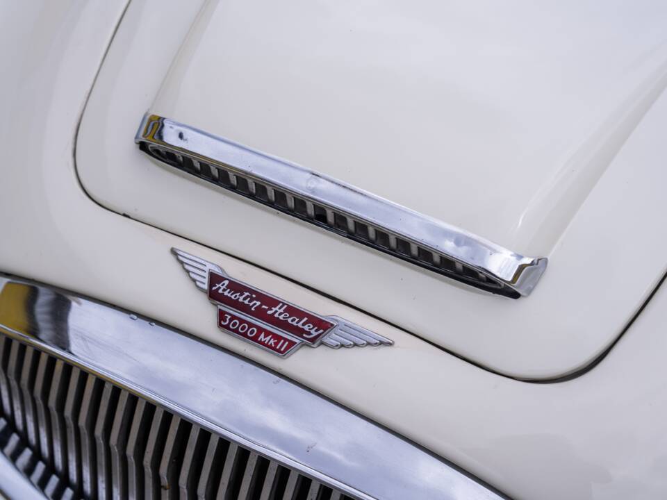 Image 12/72 de Austin-Healey 3000 Mk II (BJ7) (1962)