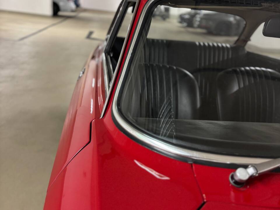 Afbeelding 8/33 van Alfa Romeo Giulia 1600 GT Junior (1972)