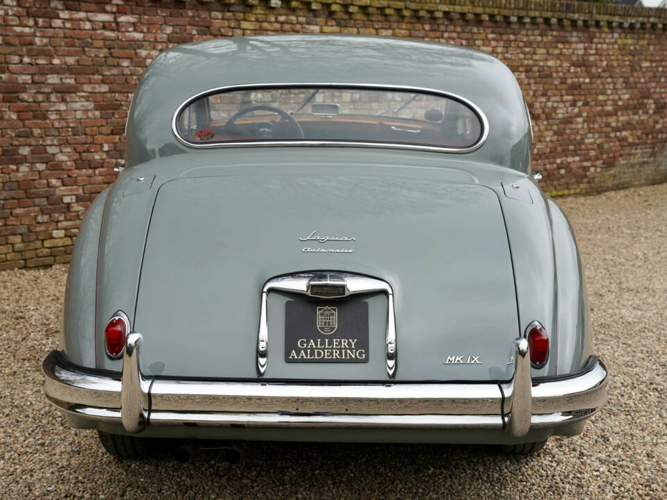 Image 6/50 de Jaguar Mk IX (1959)