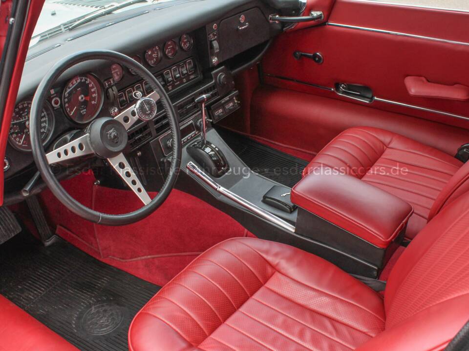 Afbeelding 23/28 van Jaguar E-Type V12 (2+2) (1971)