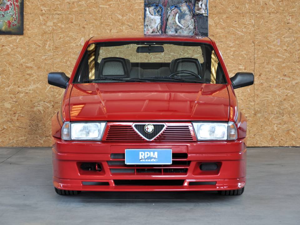 Image 3/50 de Alfa Romeo 75 1.8 Turbo Evoluzione (1987)