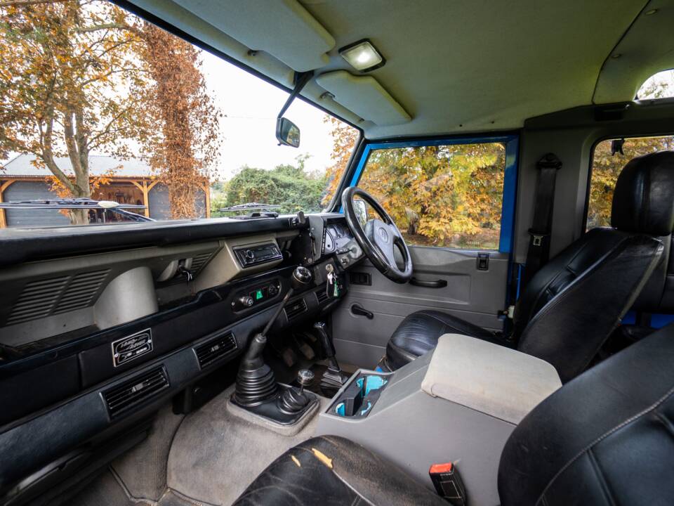 Bild 16/50 von Land Rover Defender 90 &quot;50th Anniversary&quot; (1999)