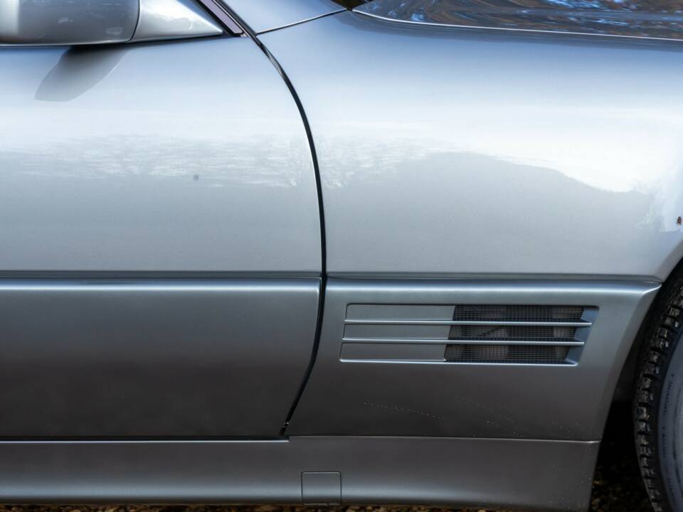 Image 44/50 of Mercedes-Benz 500 SL (1991)