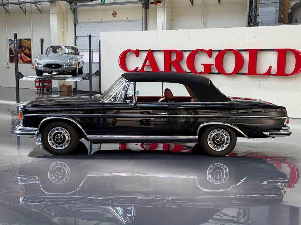 Bild 3/22 von Mercedes-Benz 280 SE 3,5 (1970)