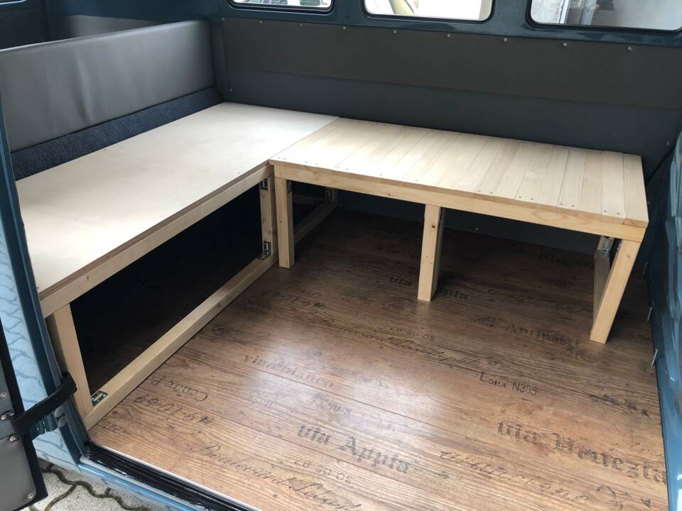 Image 9/28 of Volkswagen T1 Kombi (1966)