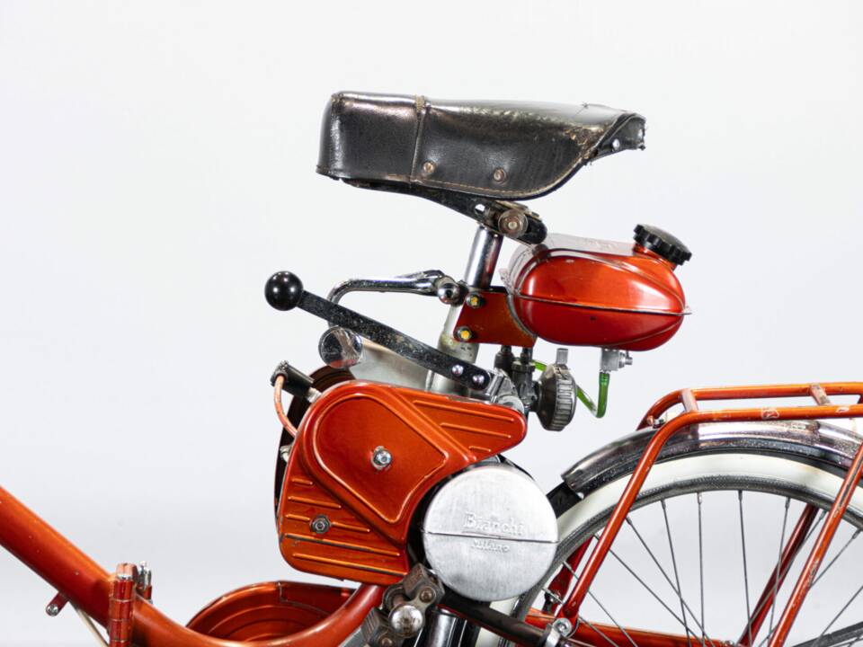 Image 32/50 of Bianchi Aquilotto (1966)