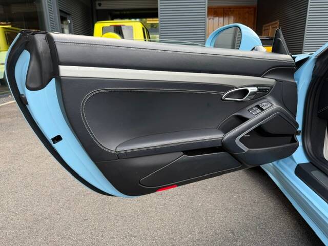 Image 9/29 of Porsche 911 Targa 4S (2015)