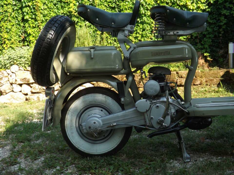 Immagine 5/50 di Innocenti Lambretta D 125 (1958)