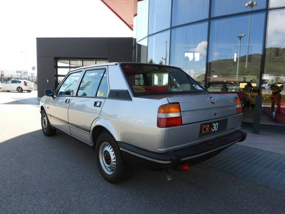 Afbeelding 4/14 van Alfa Romeo Giulietta 1.6 (1982)