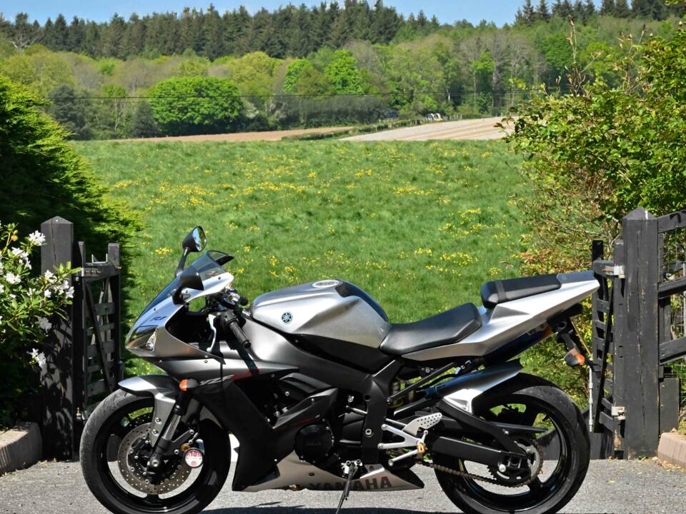 Bild 9/49 von Yamaha YZF-R1 (2002)