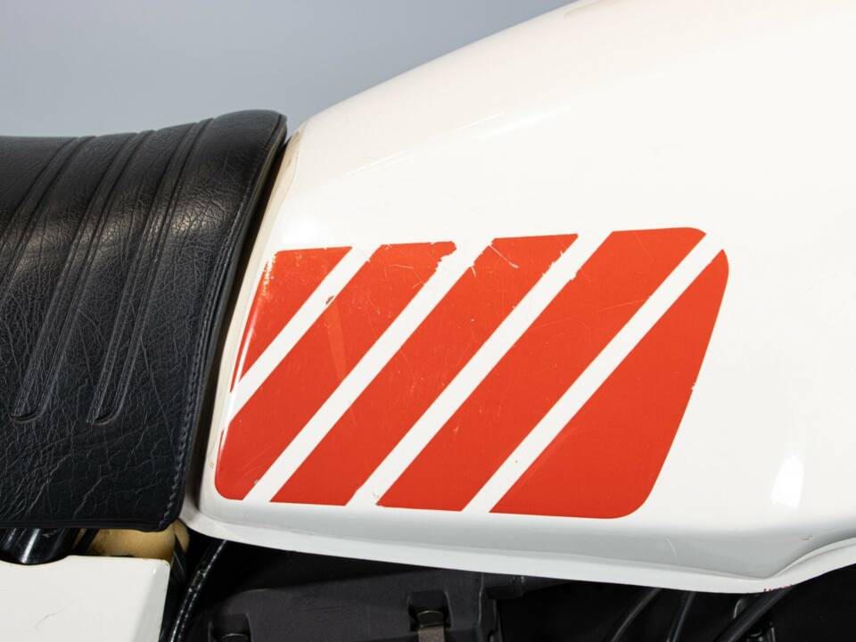 Image 40/50 of BMW R 65 GS (1989)