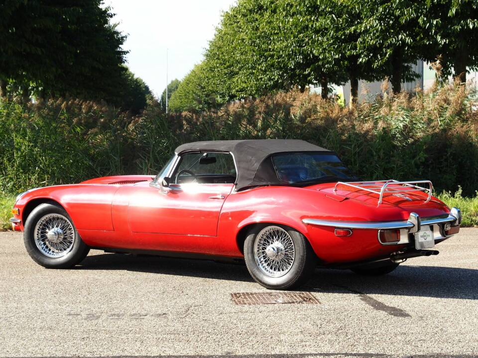 Bild 18/24 von Jaguar E-Type V12 (1973)