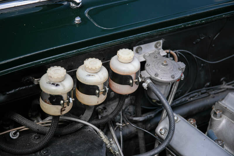 Immagine 39/50 di Jaguar Mk II 3.8 (1963)