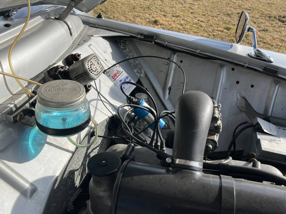 Immagine 21/87 di Peugeot 403 Cabriolet (1958)