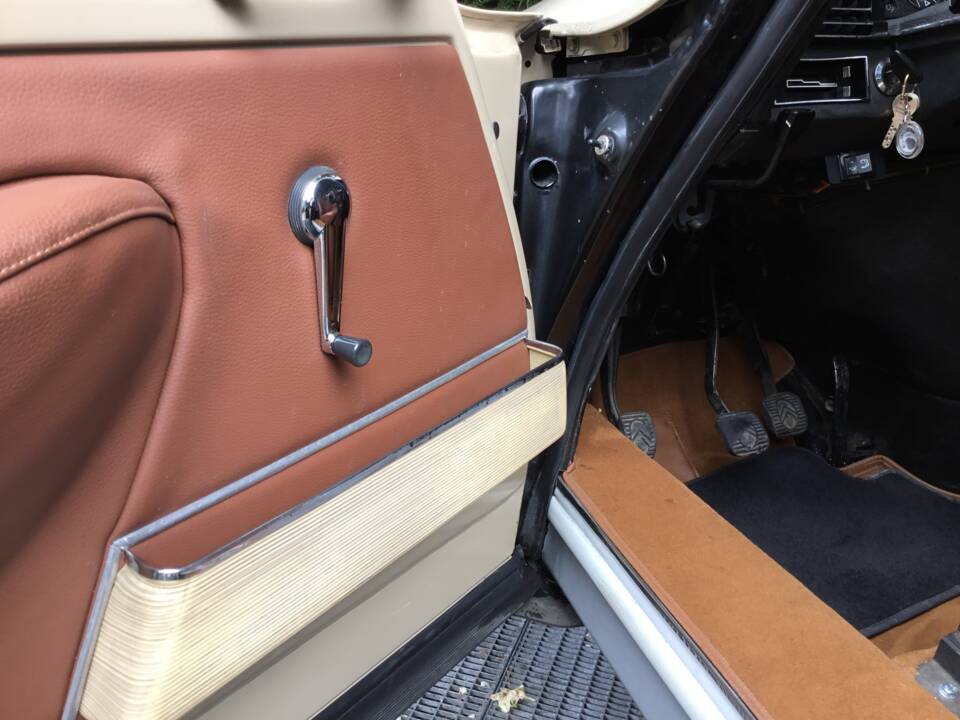 Image 82/82 de Citroën DS 20 (1974)