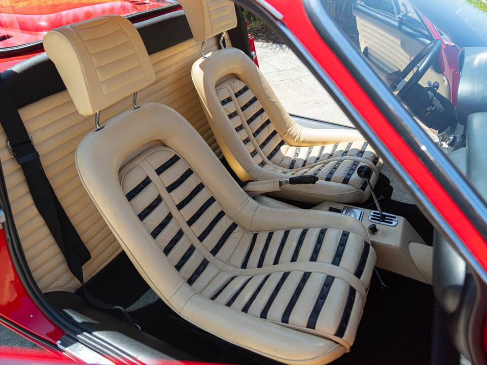 Image 27/50 de Ferrari Dino 246 GT (1971)