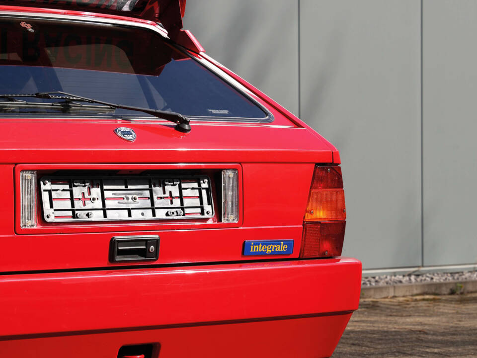Afbeelding 41/58 van Lancia Delta HF Integrale Evoluzione I (1991)