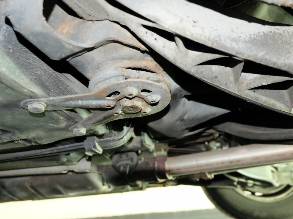 Image 40/42 de Mercedes-Benz 560 SL (1988)