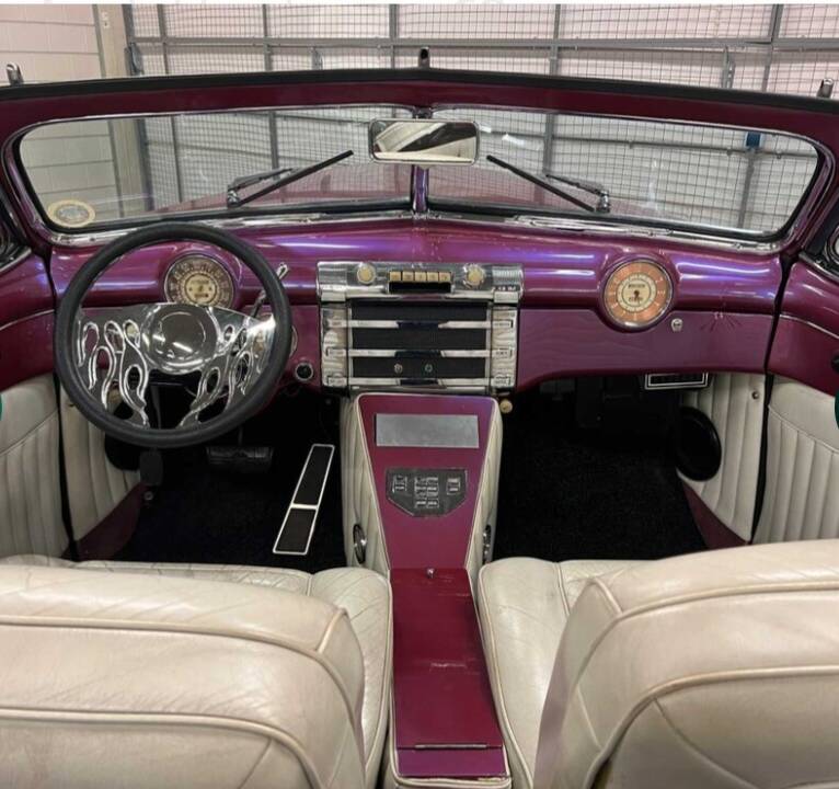 Bild 71/89 von Buick 50 Super Convertible (1947)