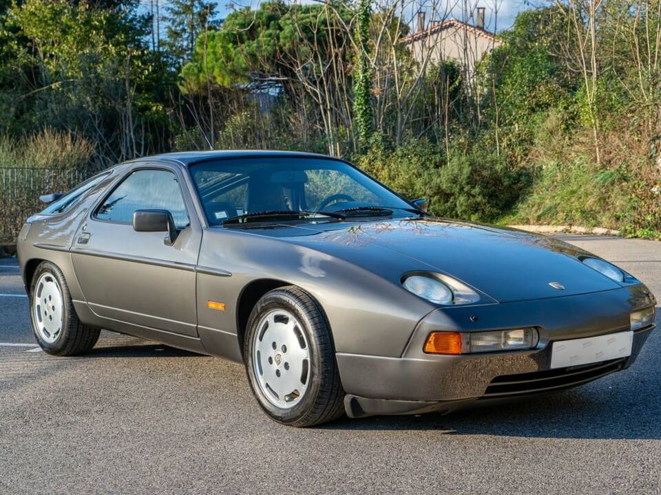 Image 1/30 of Porsche 928 S4 (1989)