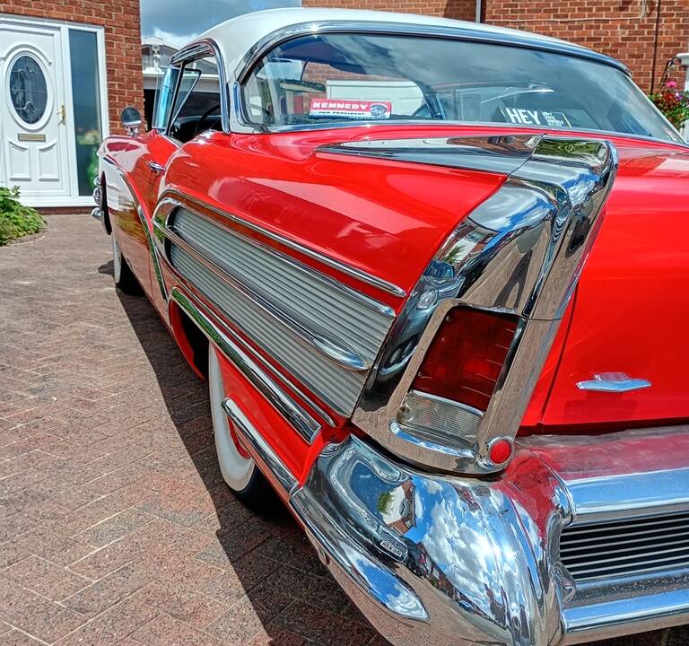 Afbeelding 12/52 van Buick Special Riviera Coupé (1958)
