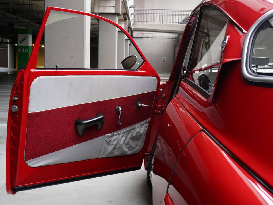 Image 14/100 of Saab 96 (1964)