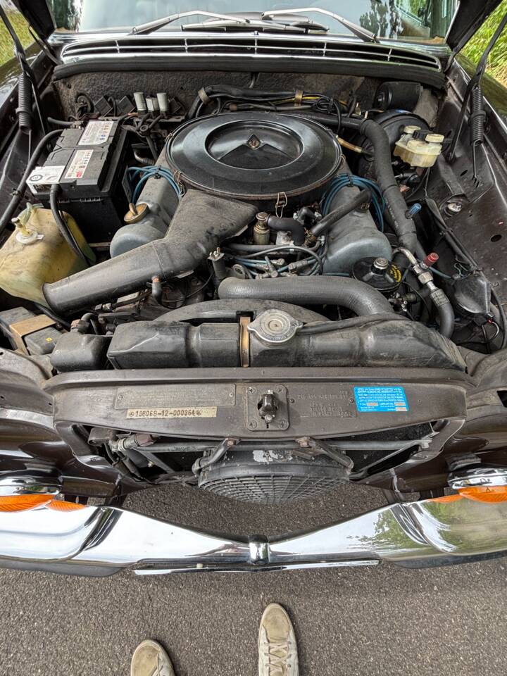 Image 17/37 de Mercedes-Benz 280 SEL 4,5 (1972)