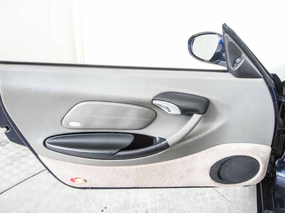 Image 27/50 of Porsche Boxster (2005)
