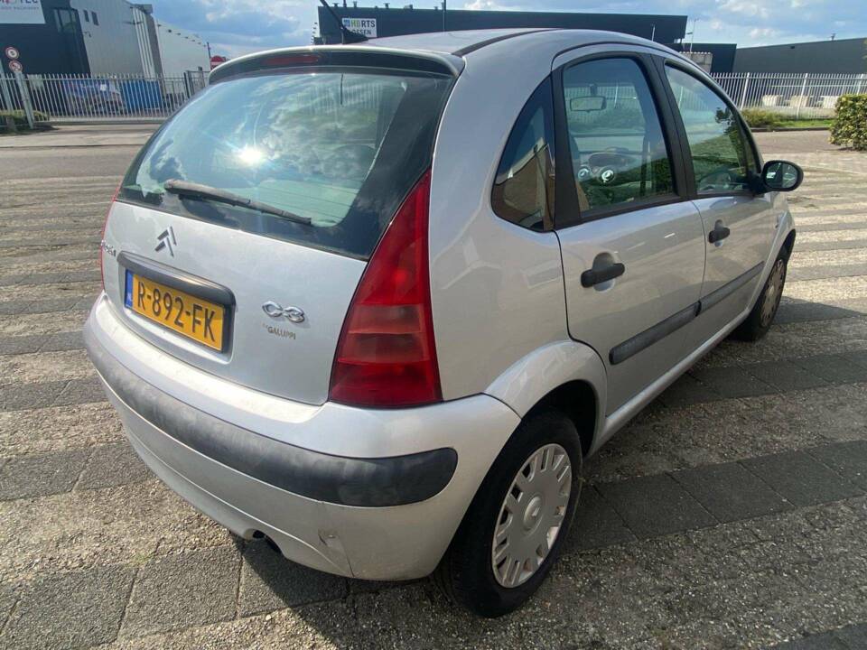 Bild 13/17 von Citroën C3 1.4 HDi 70 (2004)