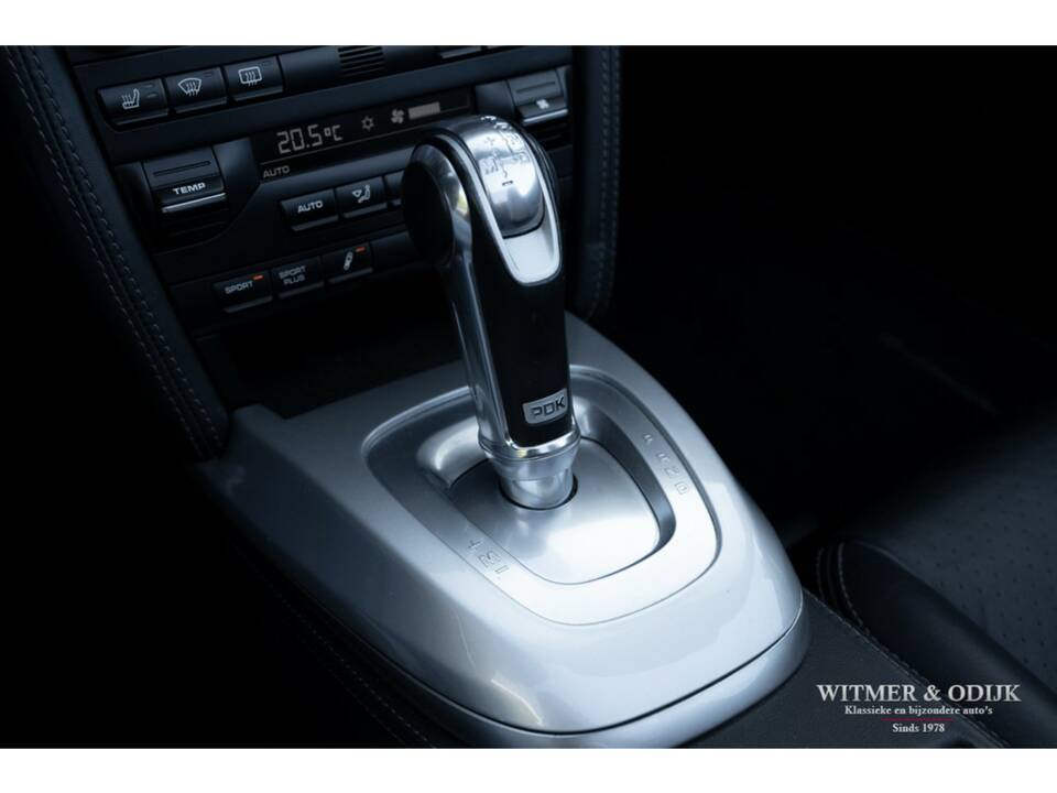 Image 28/37 of Porsche 911 Carrera 4S (2009)