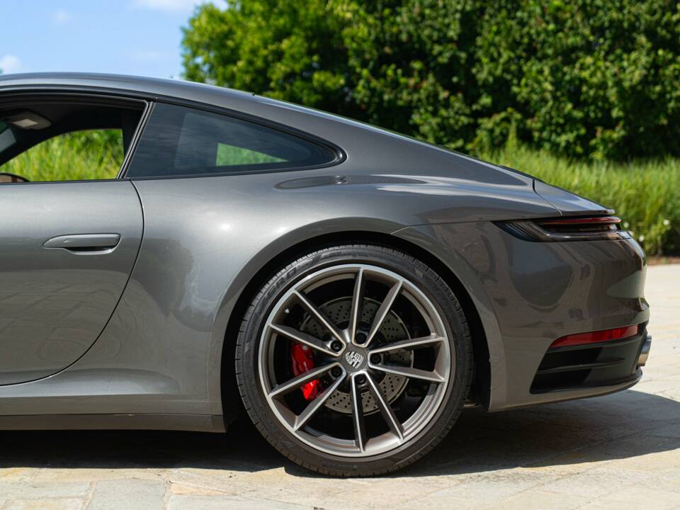 Afbeelding 17/50 van Porsche 911 Carrera 4S (2019)