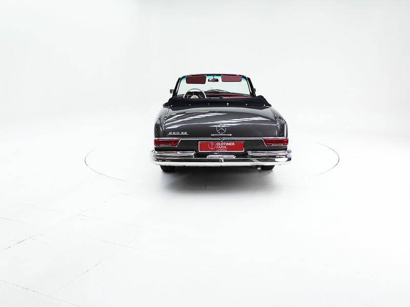 Bild 6/15 von Mercedes-Benz 220 SE b (1963)