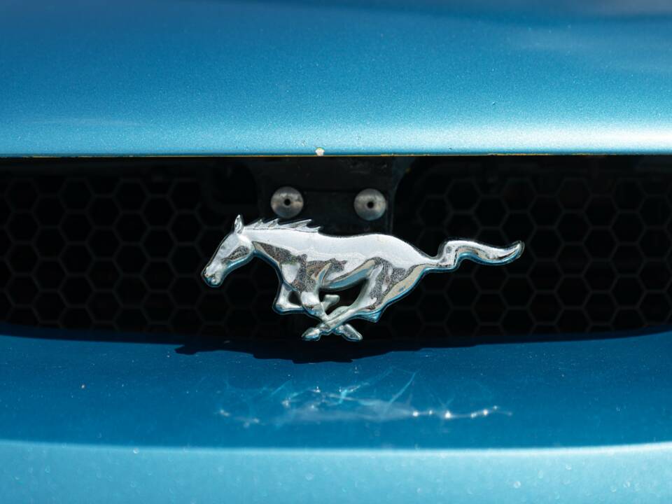 Image 21/50 of Ford Mustang (1994)