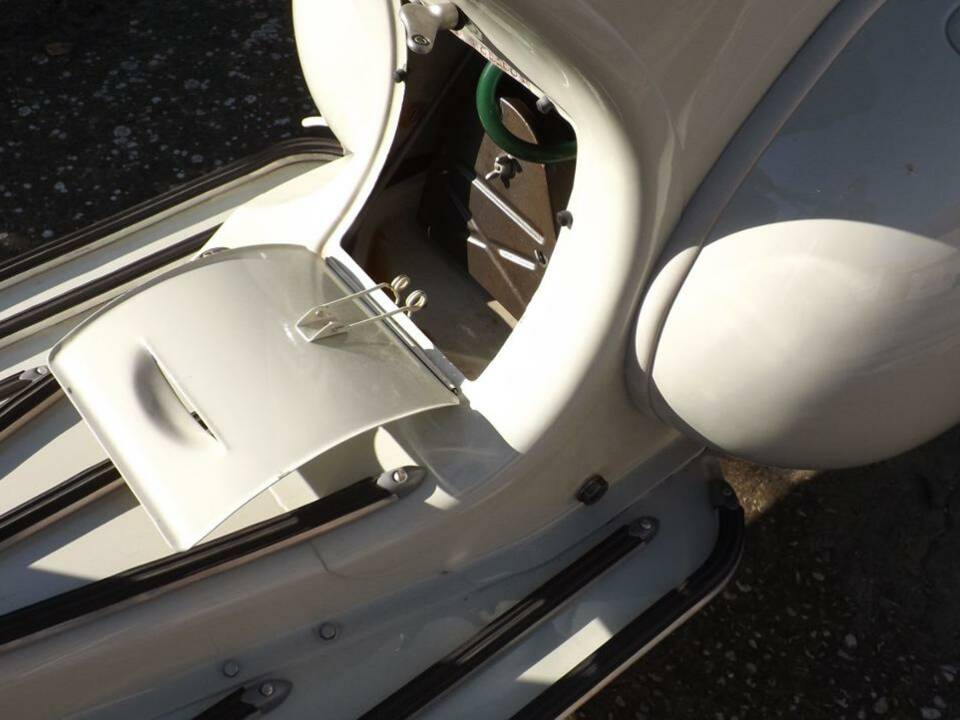 Image 26/50 of Piaggio DUMMY (1956)