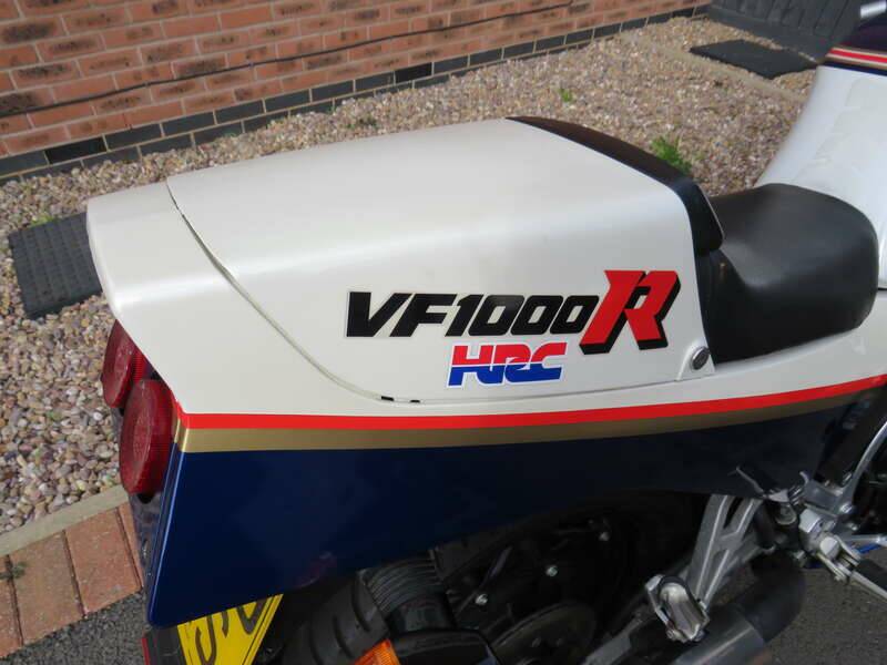 Bild 41/43 von Honda VF 1000RG (1988)