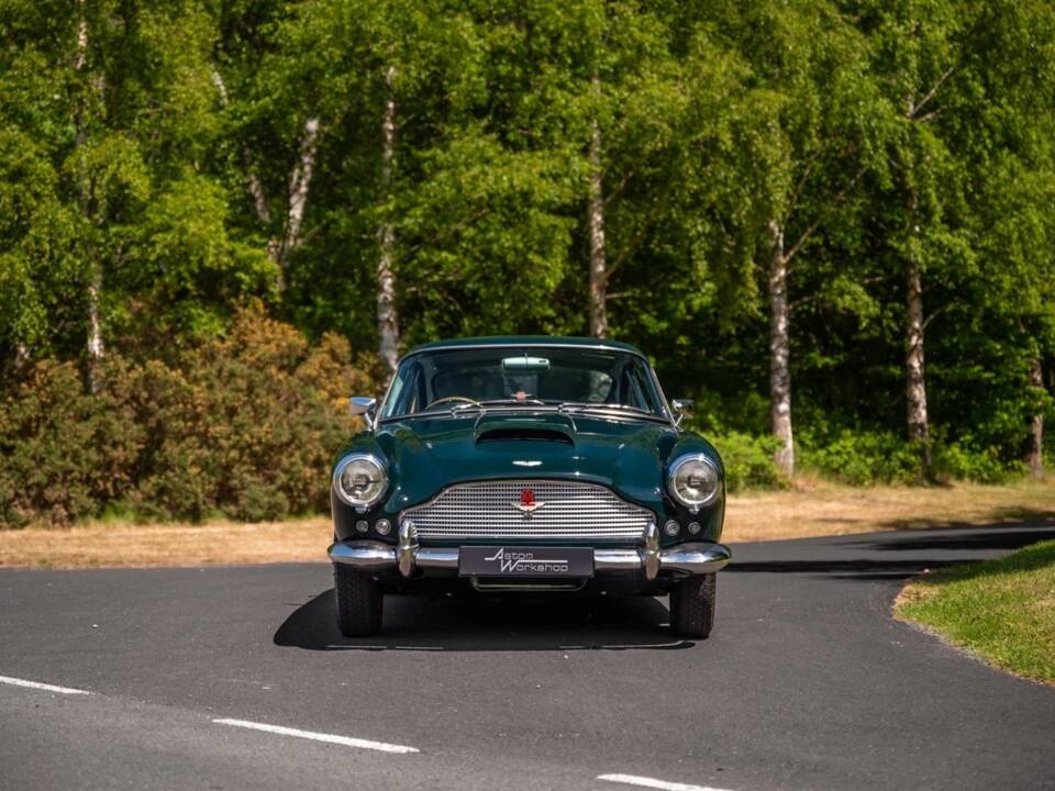 Afbeelding 19/76 van Aston Martin DB 4 (1961)