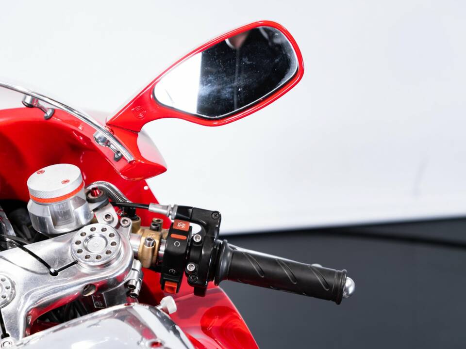 Immagine 14/50 di Ducati DUMMY (2003)