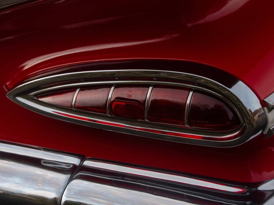 Bild 19/50 von Chevrolet Impala Sport Coupe (1959)