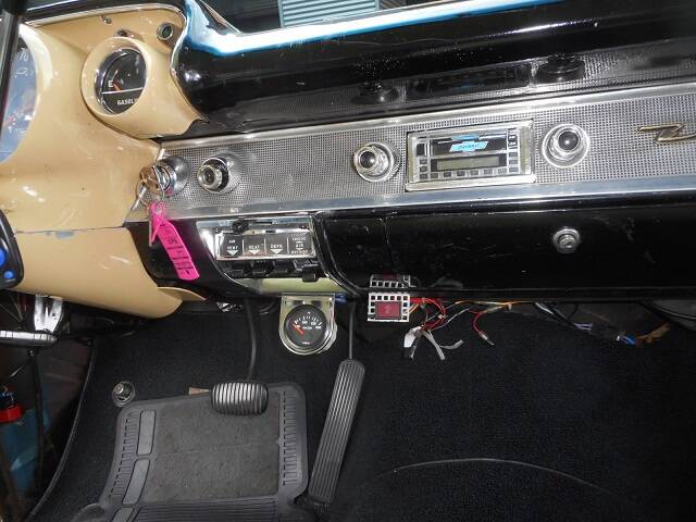 Bild 14/27 von Chevrolet Bel Air Hardtop Coupe (1957)