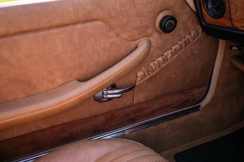 Image 30/49 de Triumph Stag (1977)