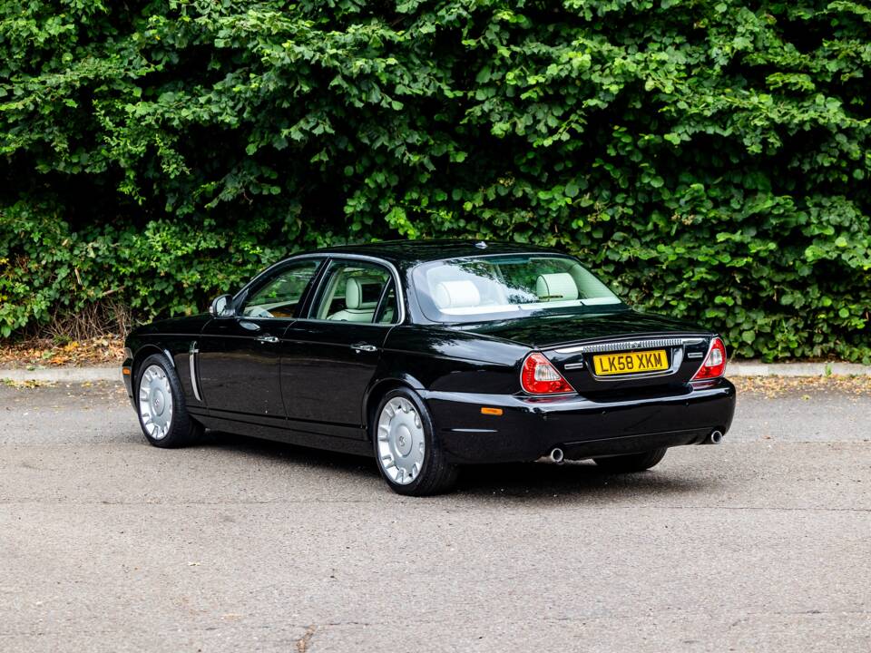 Bild 20/50 von Daimler Super Eight (2008)