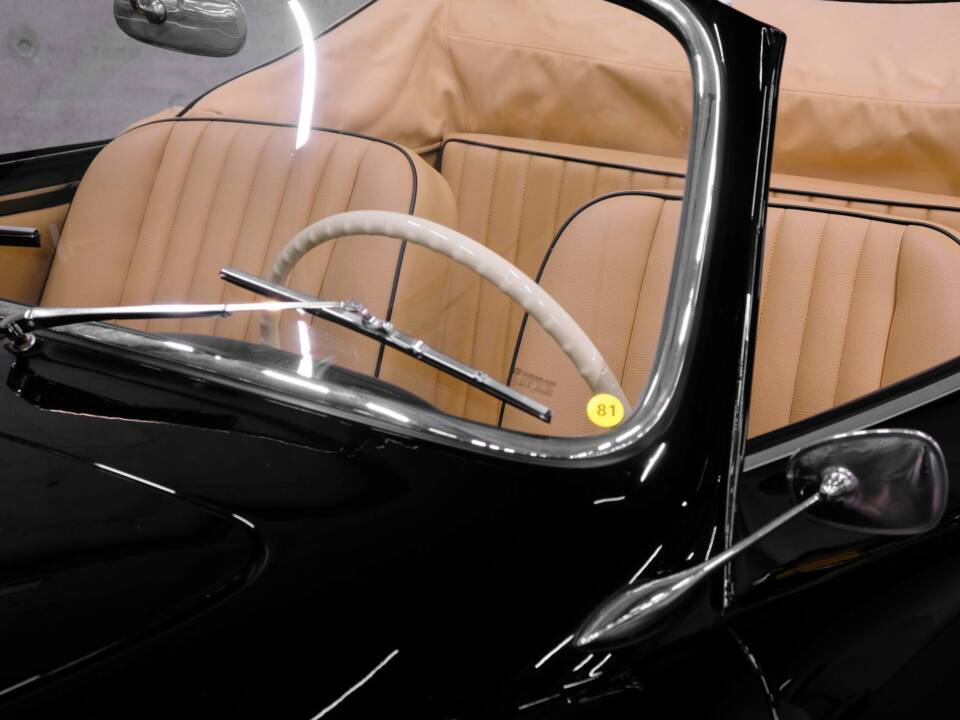Image 25/50 of Volkswagen Karmann Ghia 1200 (1959)
