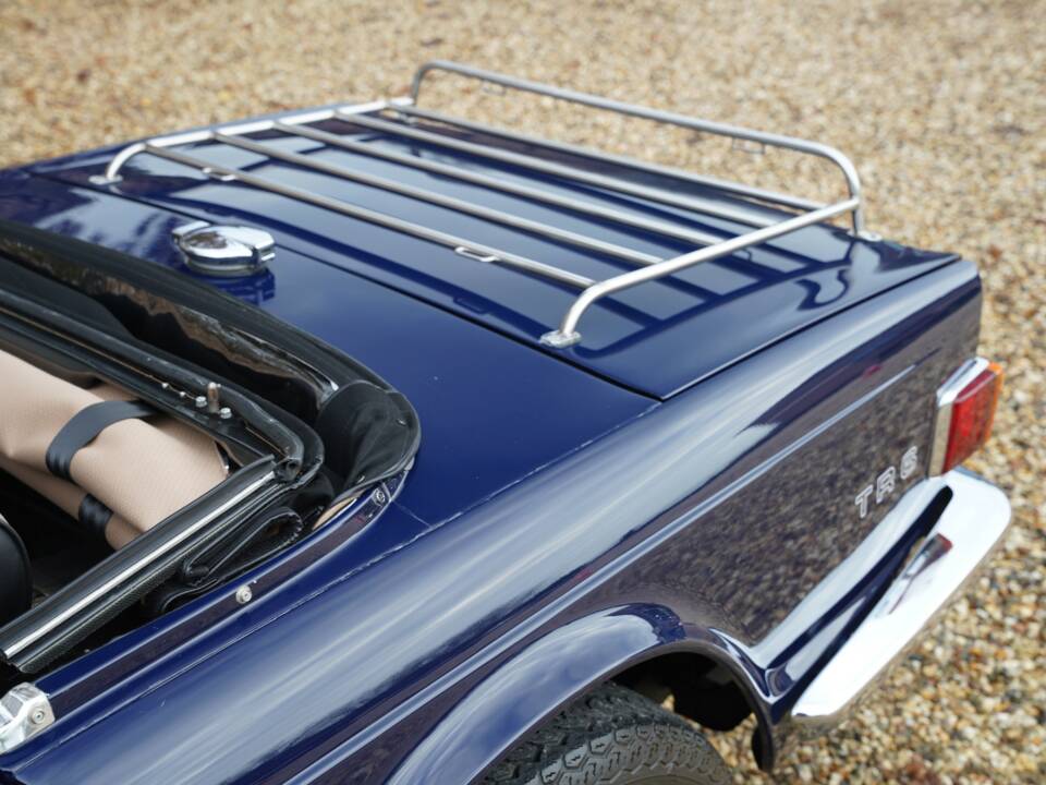 Image 25/50 of Triumph TR 6 PI (1972)