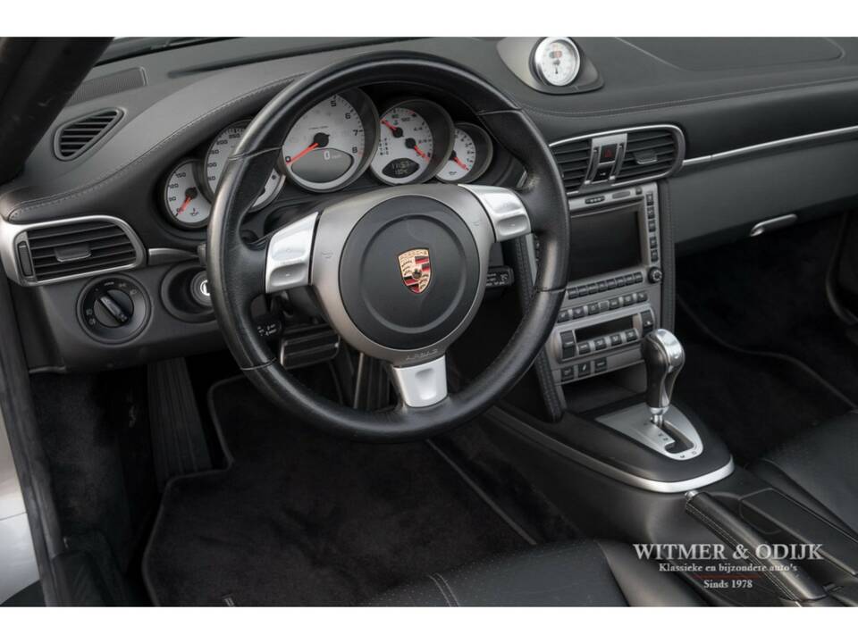 Bild 9/18 von Porsche 911 Carrera S (2005)