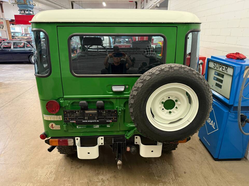 Bild 16/20 von Toyota Land Cruiser BJ 42 (1981)